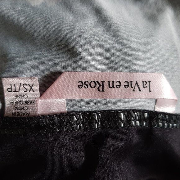 La Vie En Rose Lingerie Black w/ roses XS Negligee - Picture 3 of 5